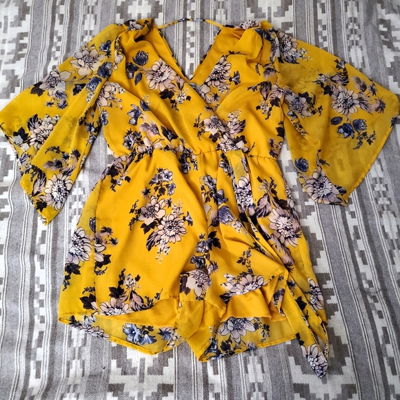 Romper - Picture 2 of 2